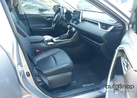 2021 Toyota Rav4 Xle Premium из США, поврежденный, VIN 2T3C1RFV1MC121107